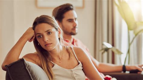 3 Signs You're Being Cheated On .
